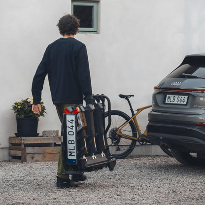 Thule EasyFold 3 Fahrradträger, Anhängerkupplung, 2–3 Fahrräder, schwarz