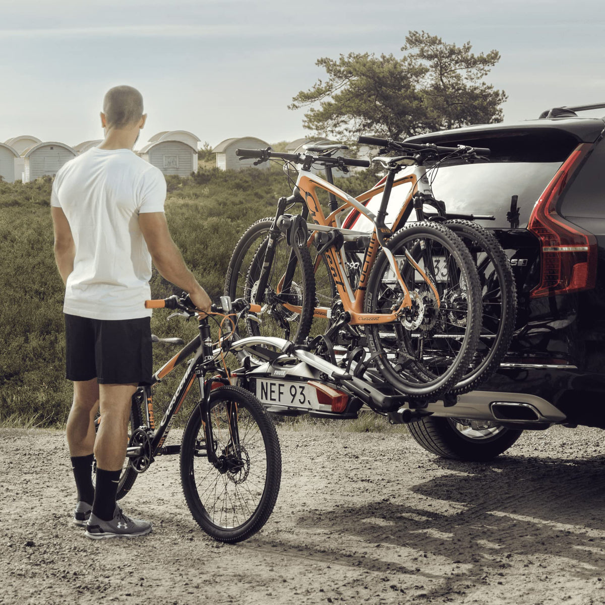 Thule VeloCompact 926002 Fahrradträger, 3 Fahrräder, 13-polig, schwarz
